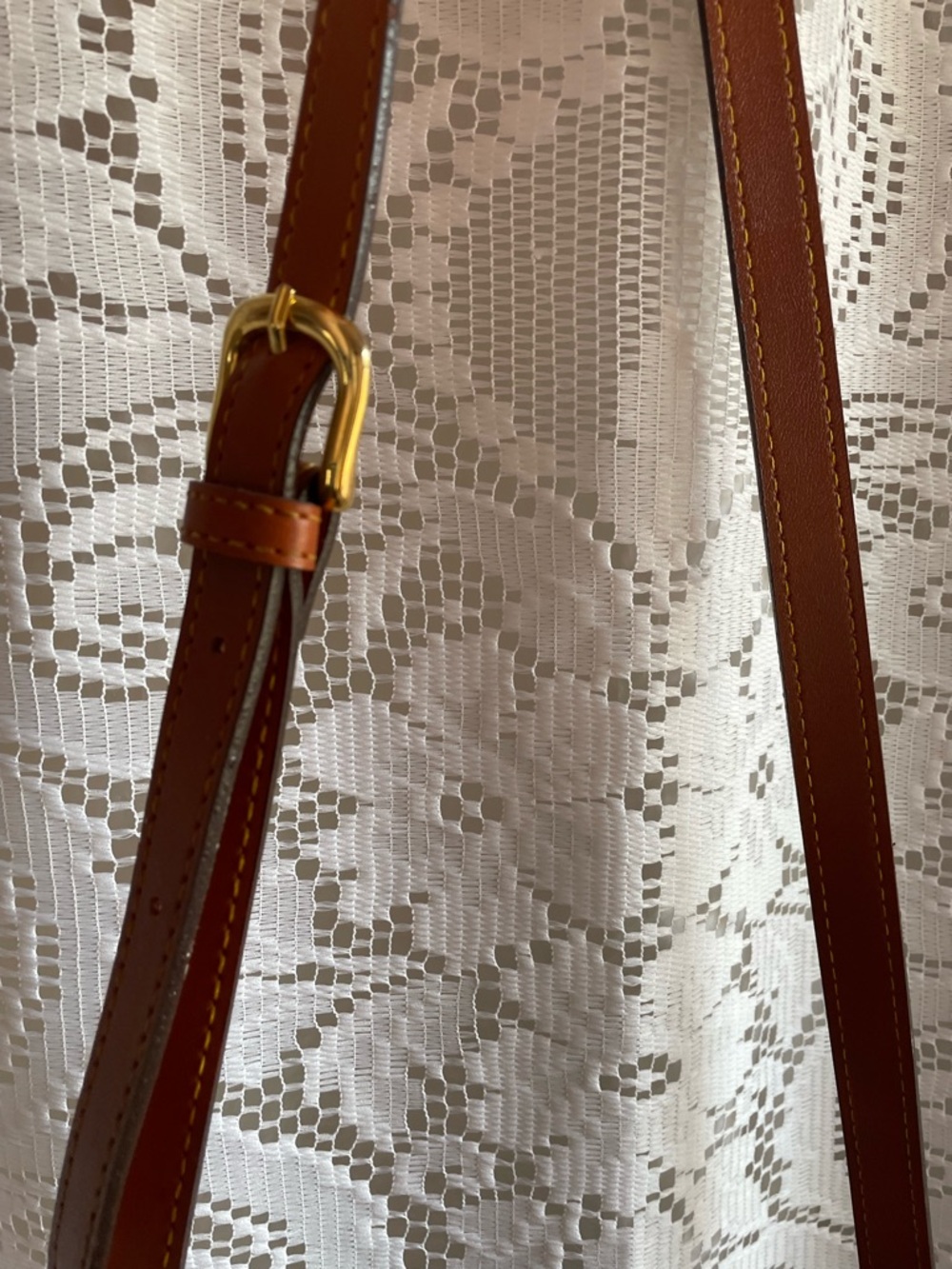 Dooney & Bourke Look Alike Red Pebbled Leather Crossbody Bag - Picture 8 of 16
